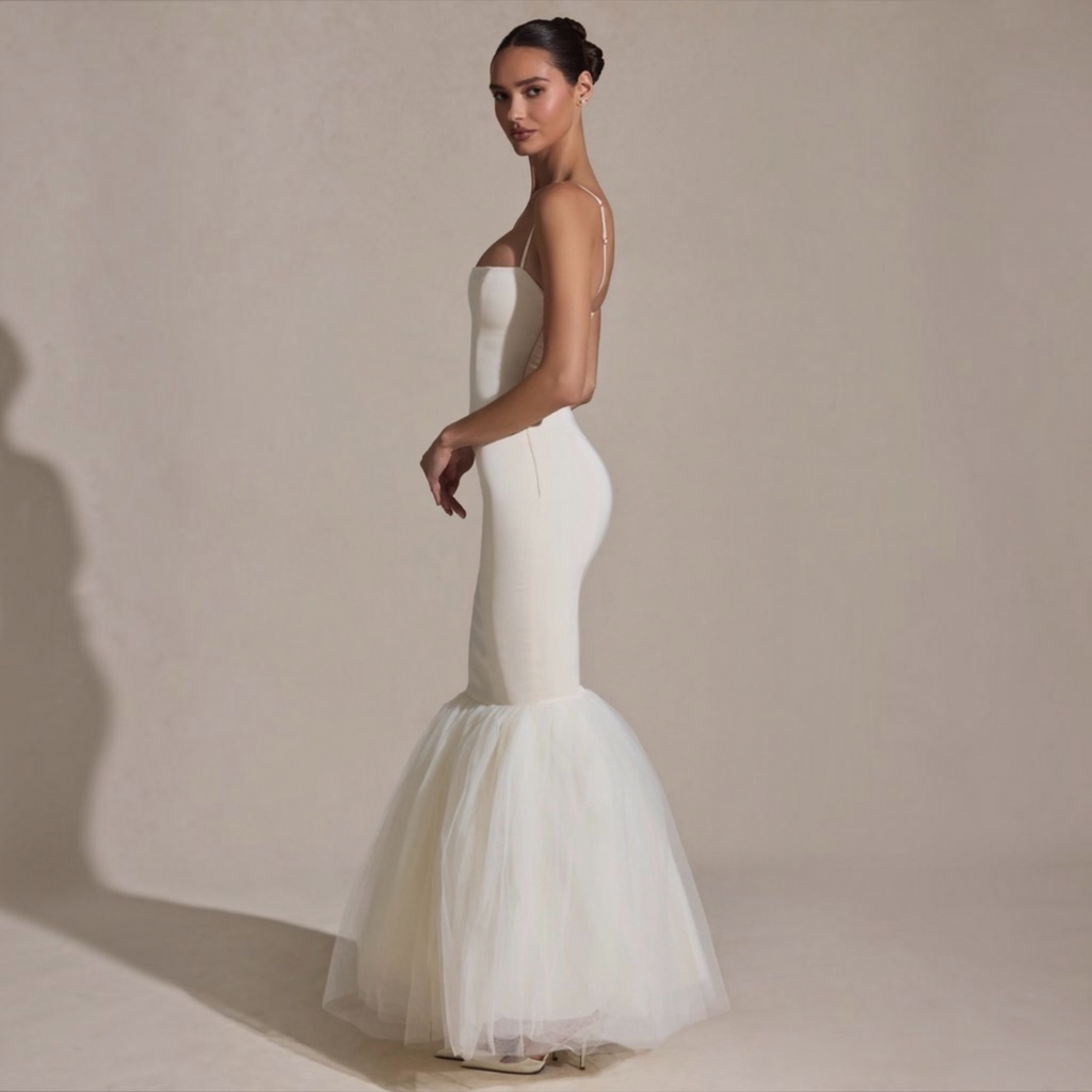 Oh Polly Adelpha Tulle Hem
Fishtail Gown Ivory US Size 6