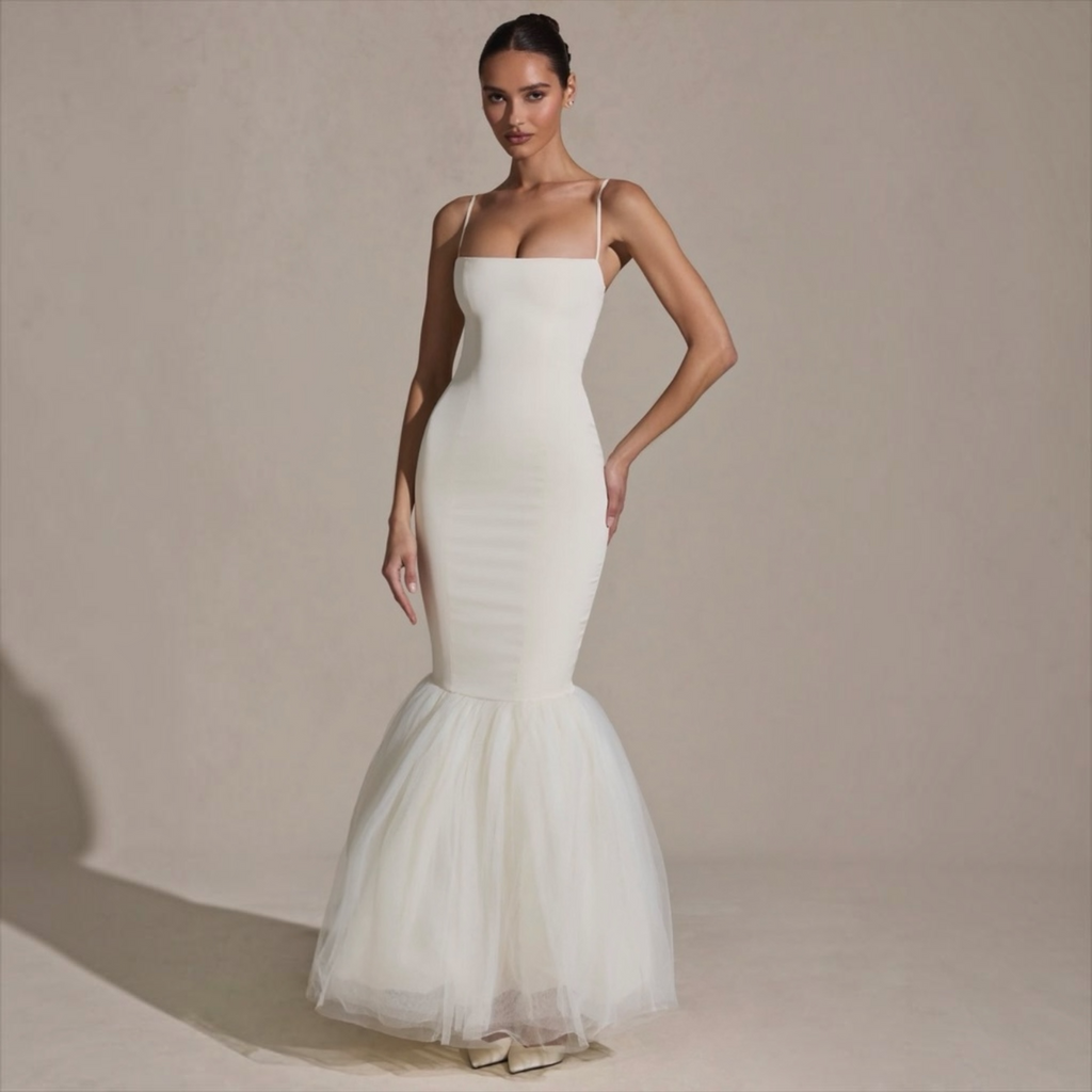 Oh Polly Adelpha Tulle Hem
Fishtail Gown Ivory US Size 6