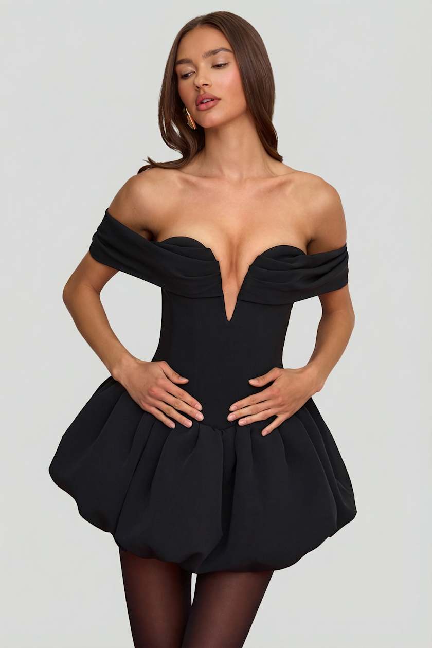 Oh Polly Jessamy Black Off
Shoulder Corset Bubble Hem Mini
Dress NWT Size US 0