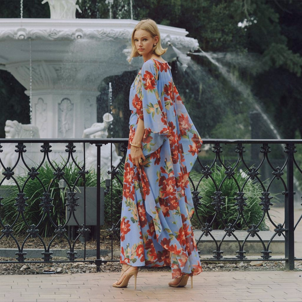 Hutch Avielle Floral Cape Overlay Maxi Dress – Blue/Red – Size Small