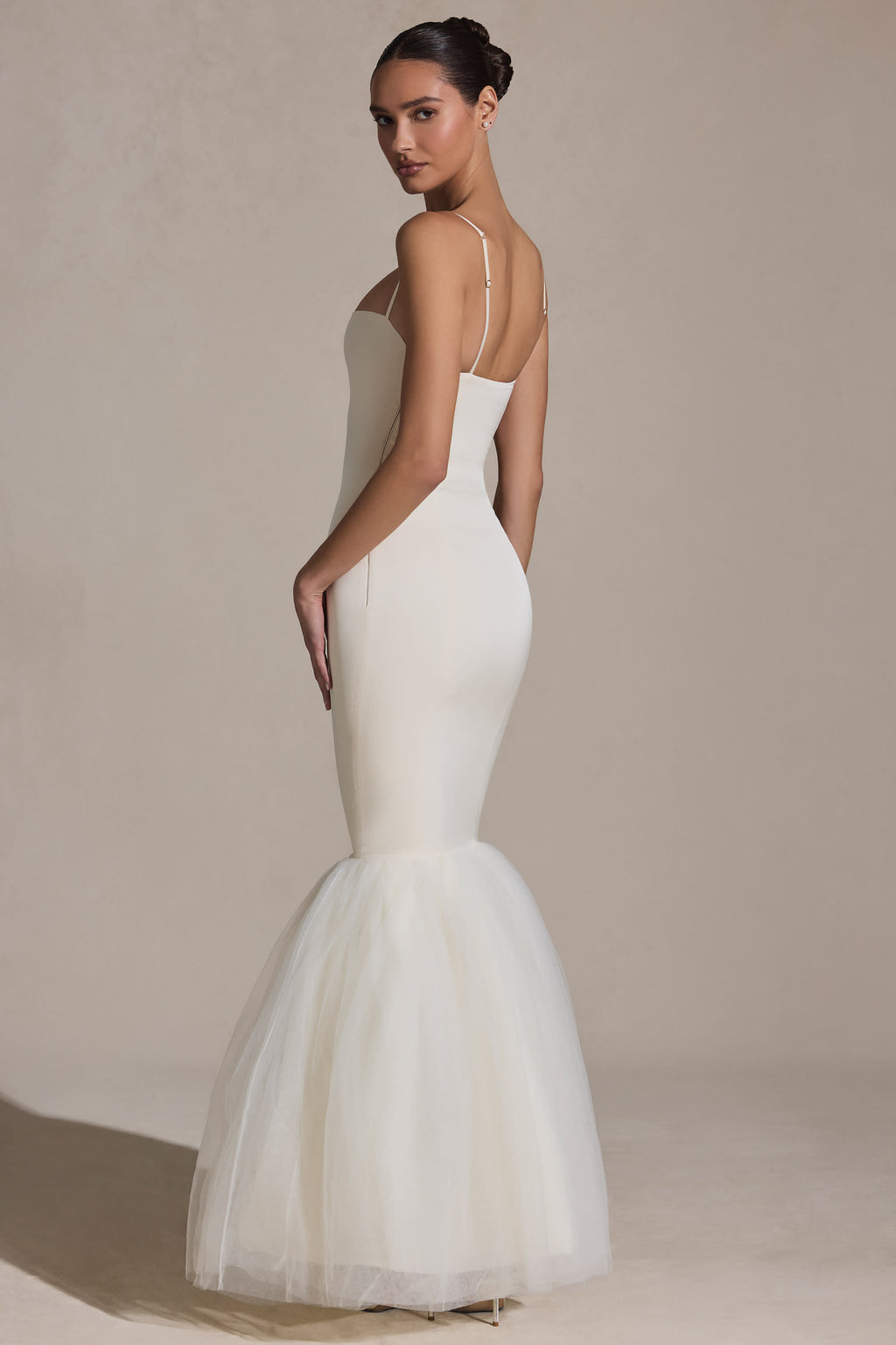 Oh Polly Adelpha Tulle Hem
Fishtail Gown Ivory Size 6