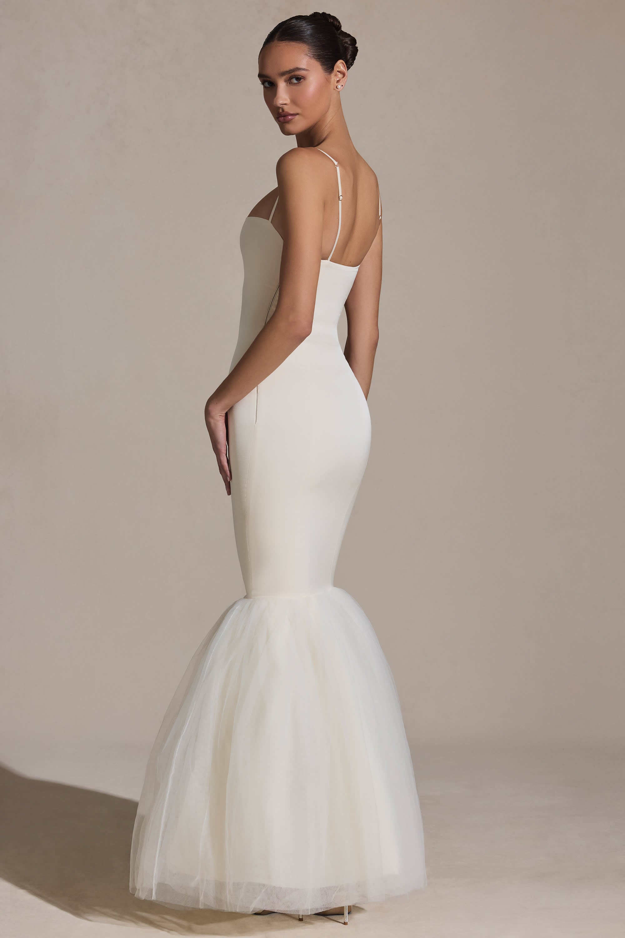 Oh Polly Adelpha Tulle Hem
Fishtail Gown Ivory Size 6