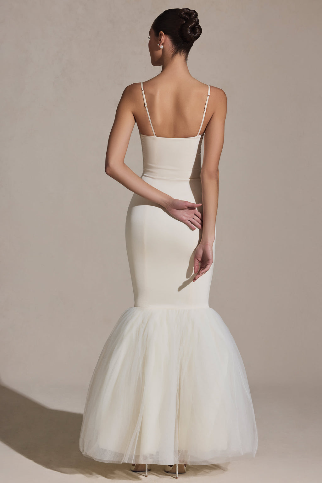 Oh Polly Adelpha Tulle Hem
Fishtail Gown Ivory Size 6