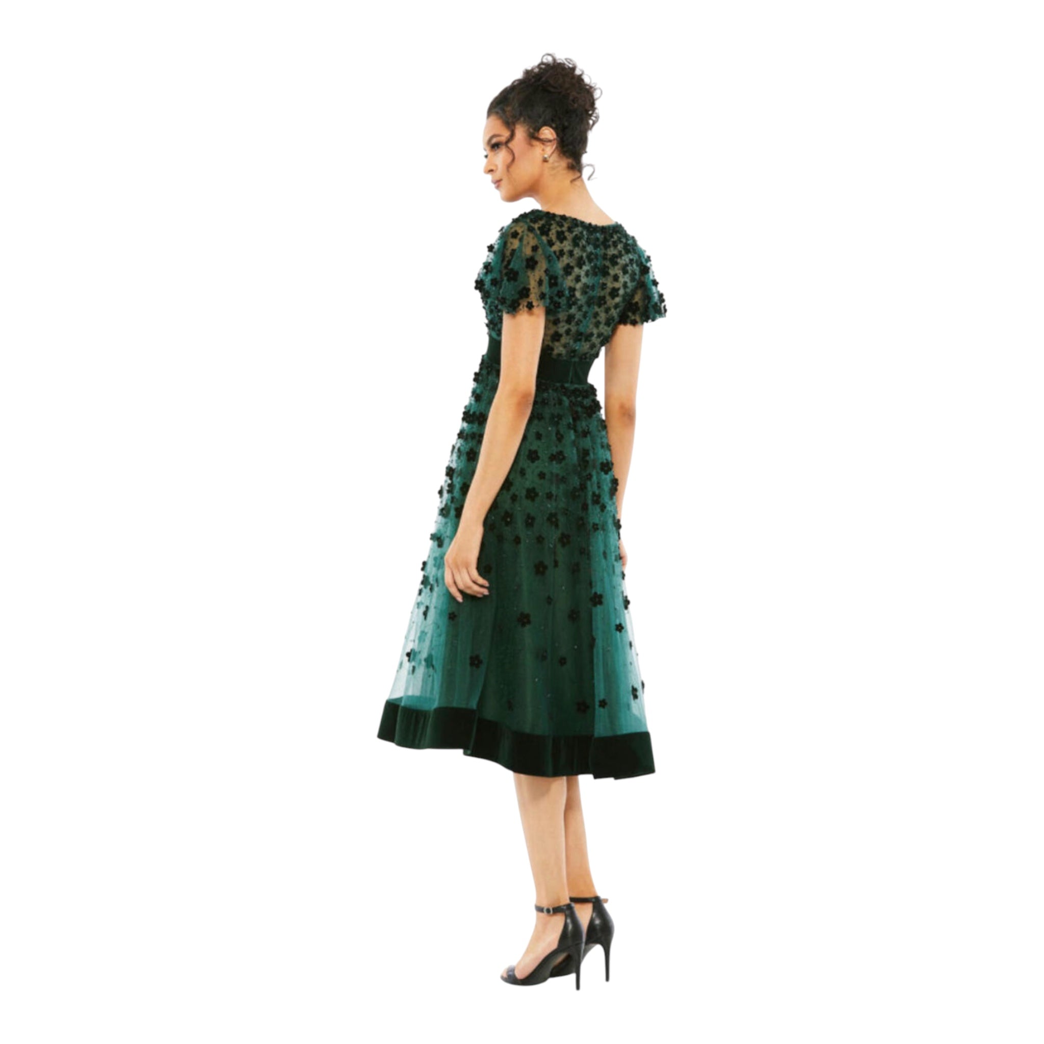 Mac Duggal 67854 Embellished Butterfly Sleeve Velvet Hem Midi Dress – Emerald Green – Size 4