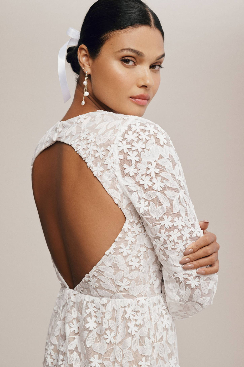 Dress The Population Lyra Puff-Sleeve Tiered Embroidered Gown White Sz Medium $398