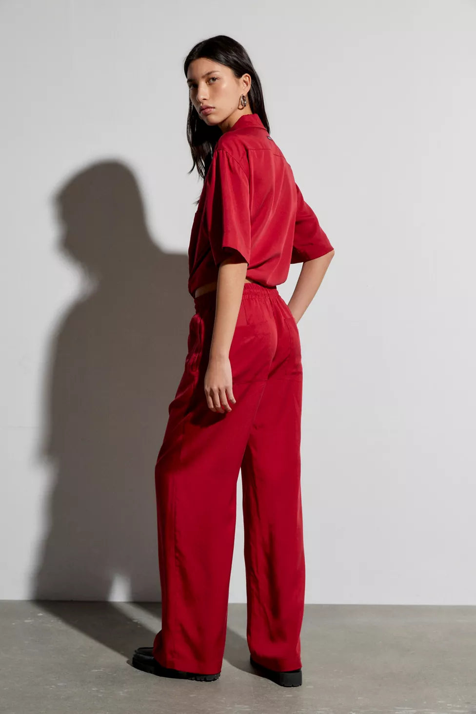 BOBBLEHAUS Signature Tencel Pull-On Pant in Red Sz Large $155