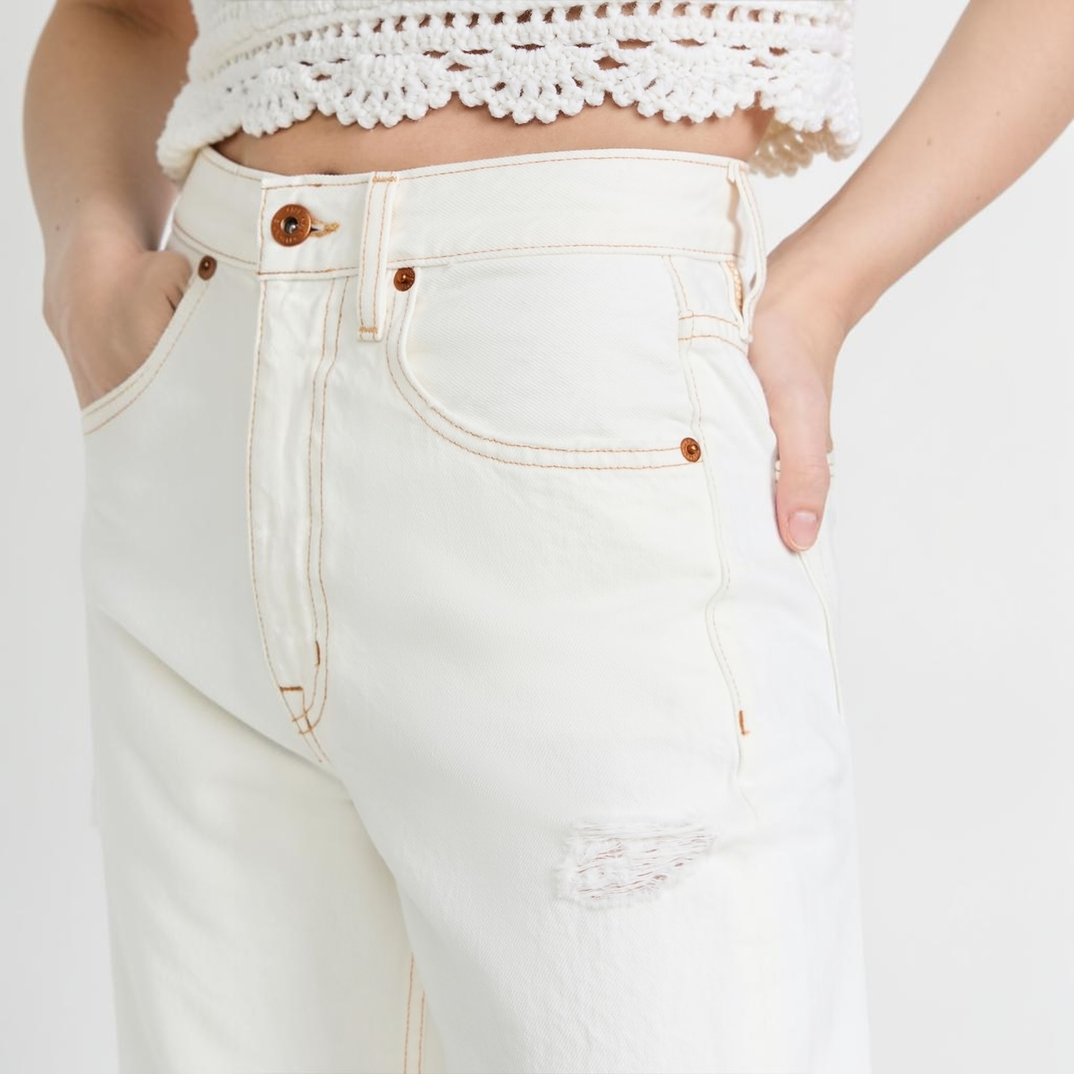 SLVRLAKE Dakota Ivory Destructed High
Rise Straight Leg Jeans Size 24
