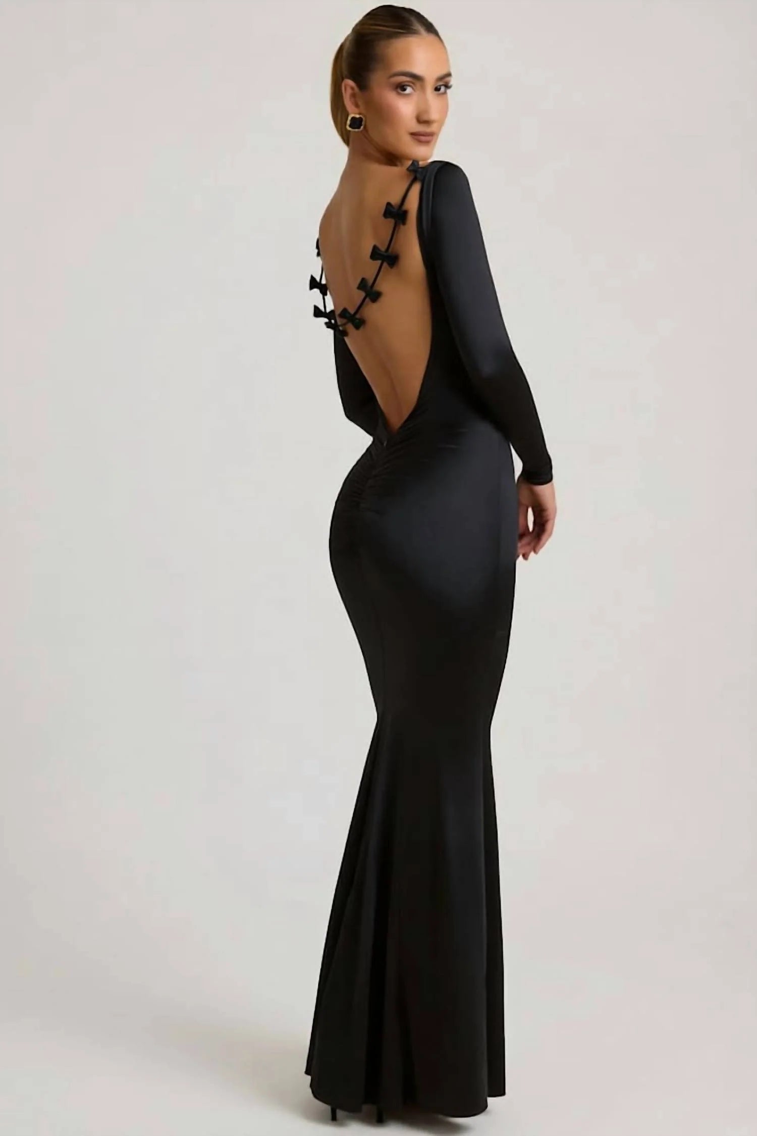 Oh Polly Alila Bow-Detail Ruched
Maxi Dress
NWT Size US 4 Black