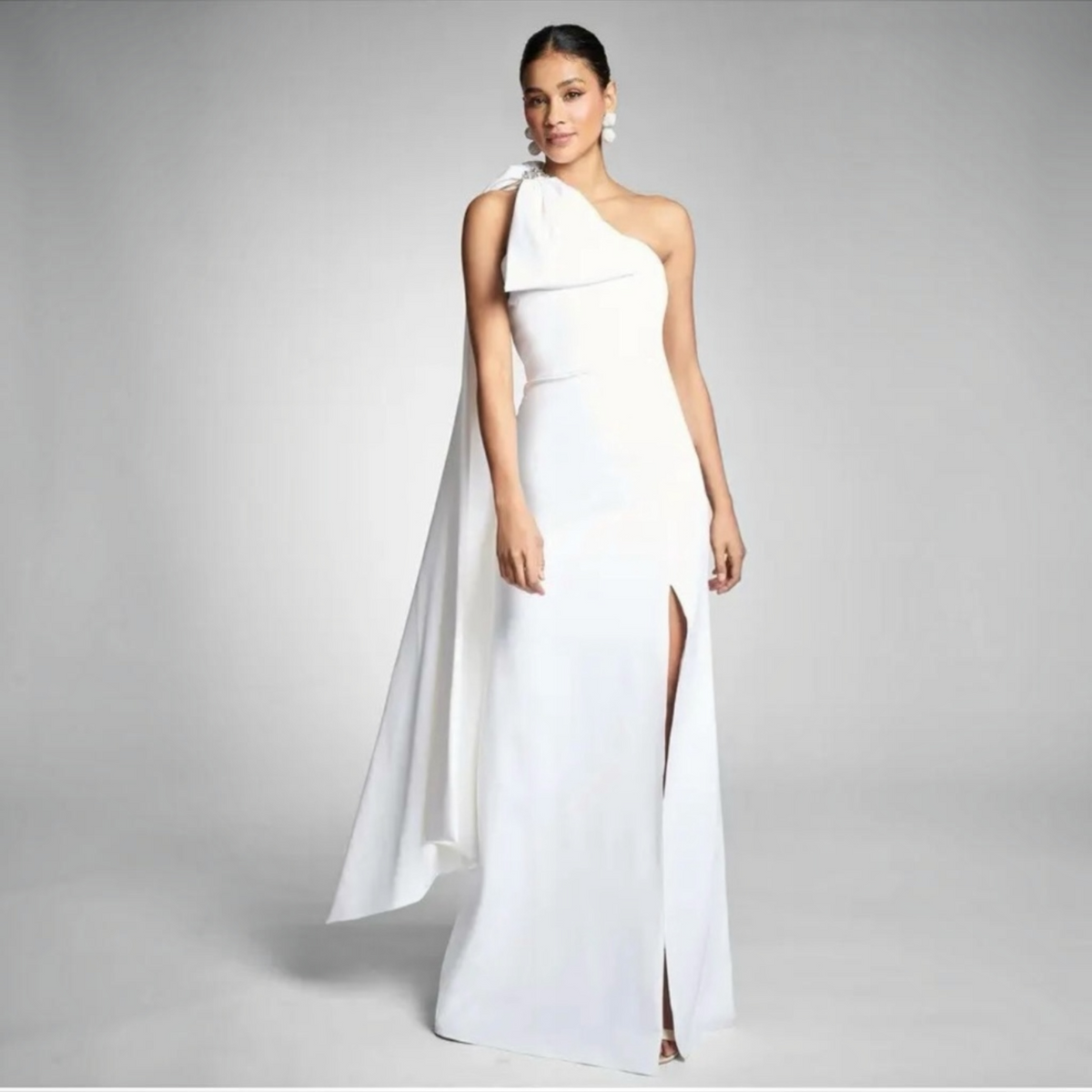 SACHIN & BABI
Valeria Single-Shoulder Gown Sz 8