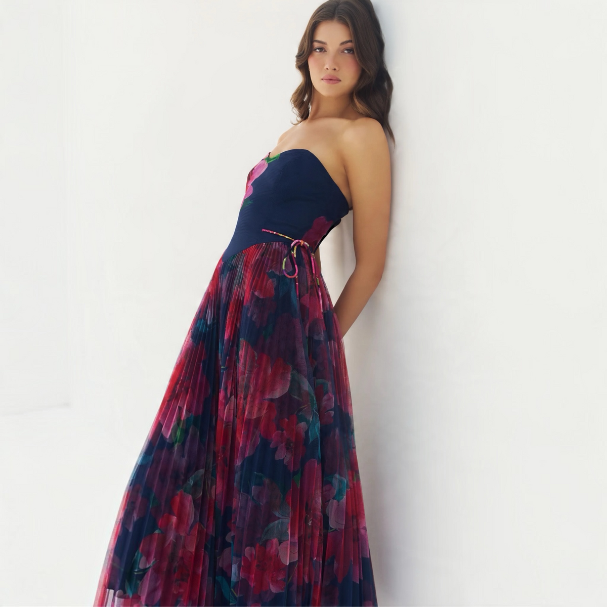 Hutch Rowan Strapless Floral Pleated Midi Dress – Size 2