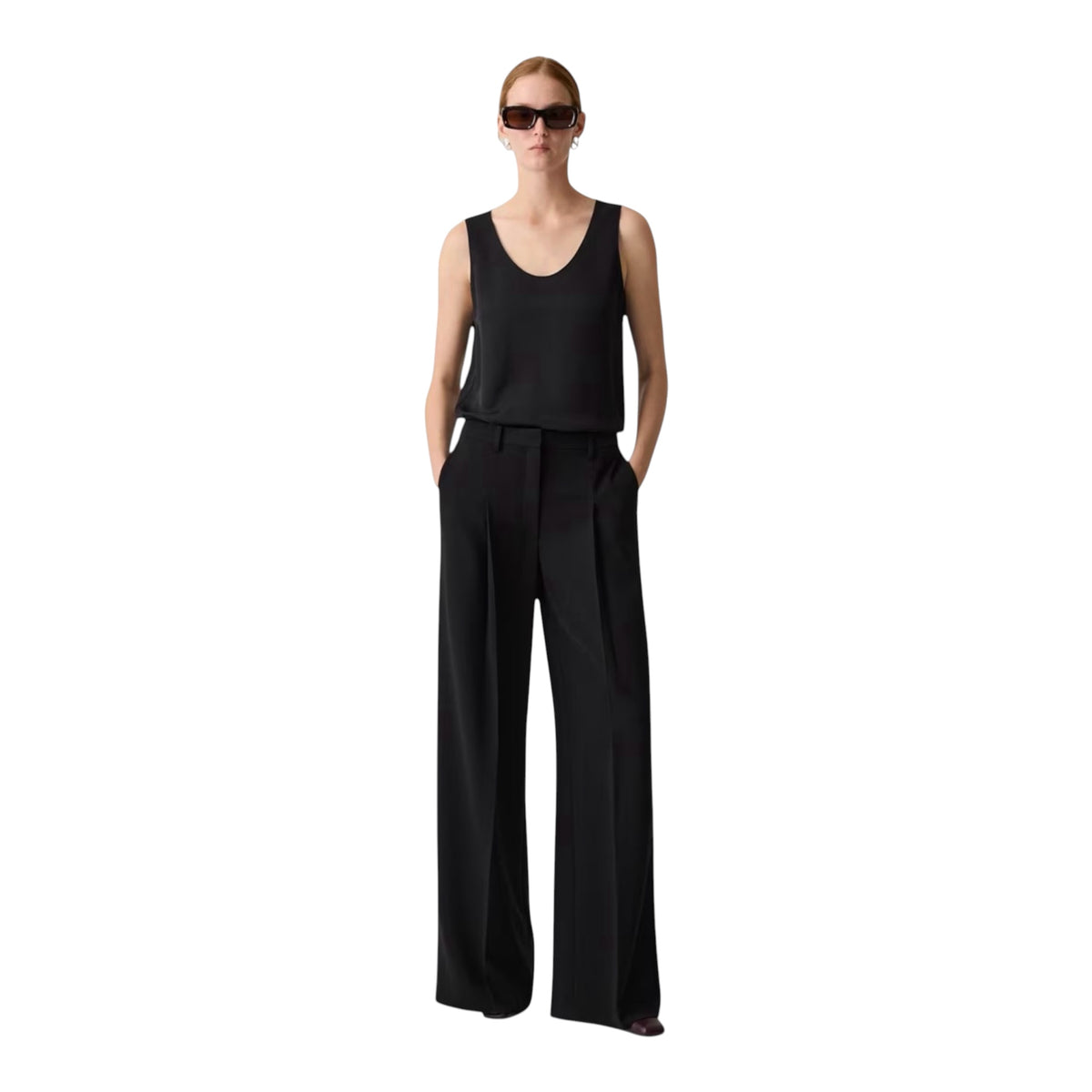 Theory Admiral Crepe Pleated Wide-Leg Pants – Black, Size 8
