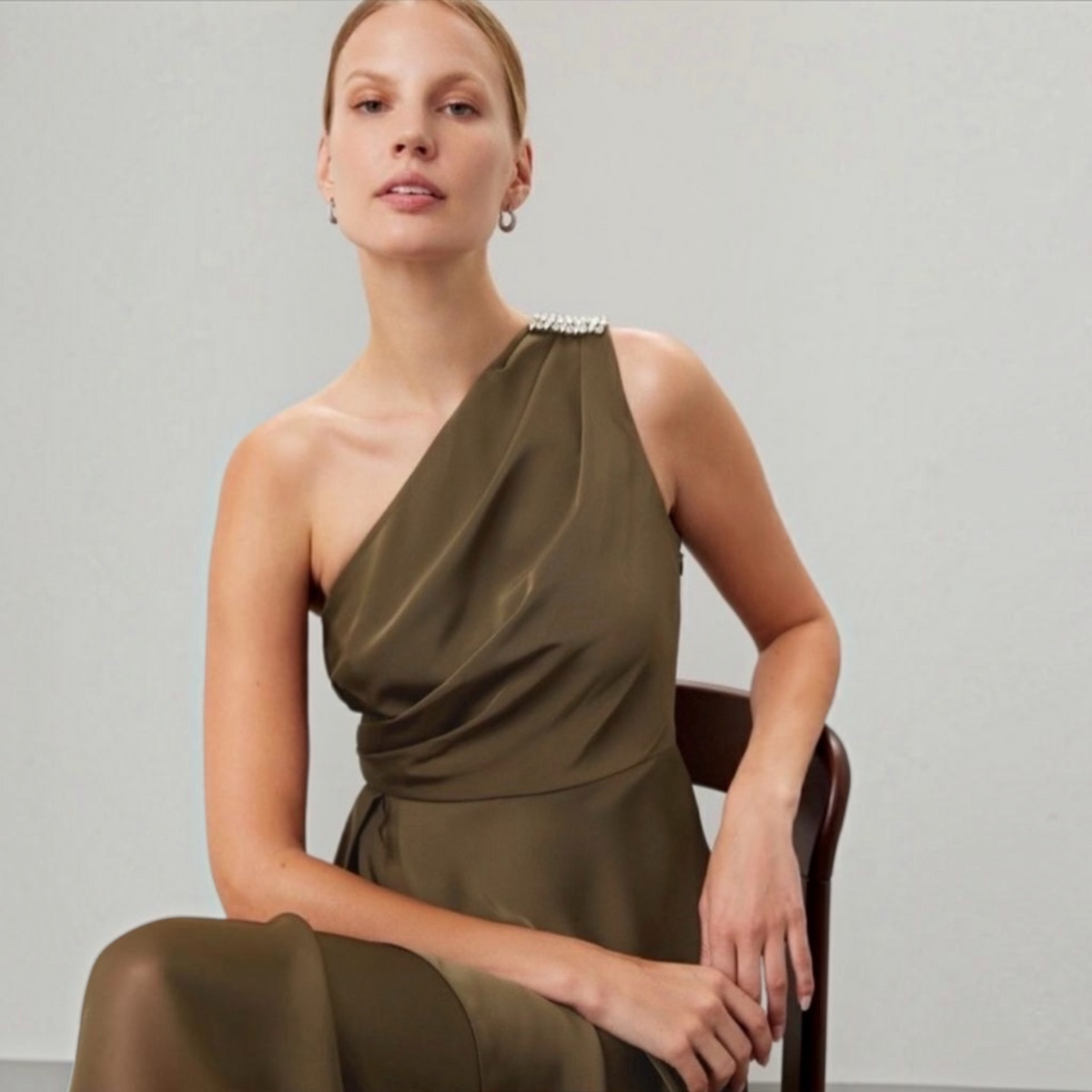 Sachin & Babi Evangeline One Shoulder Olive Midi Dress Size 2