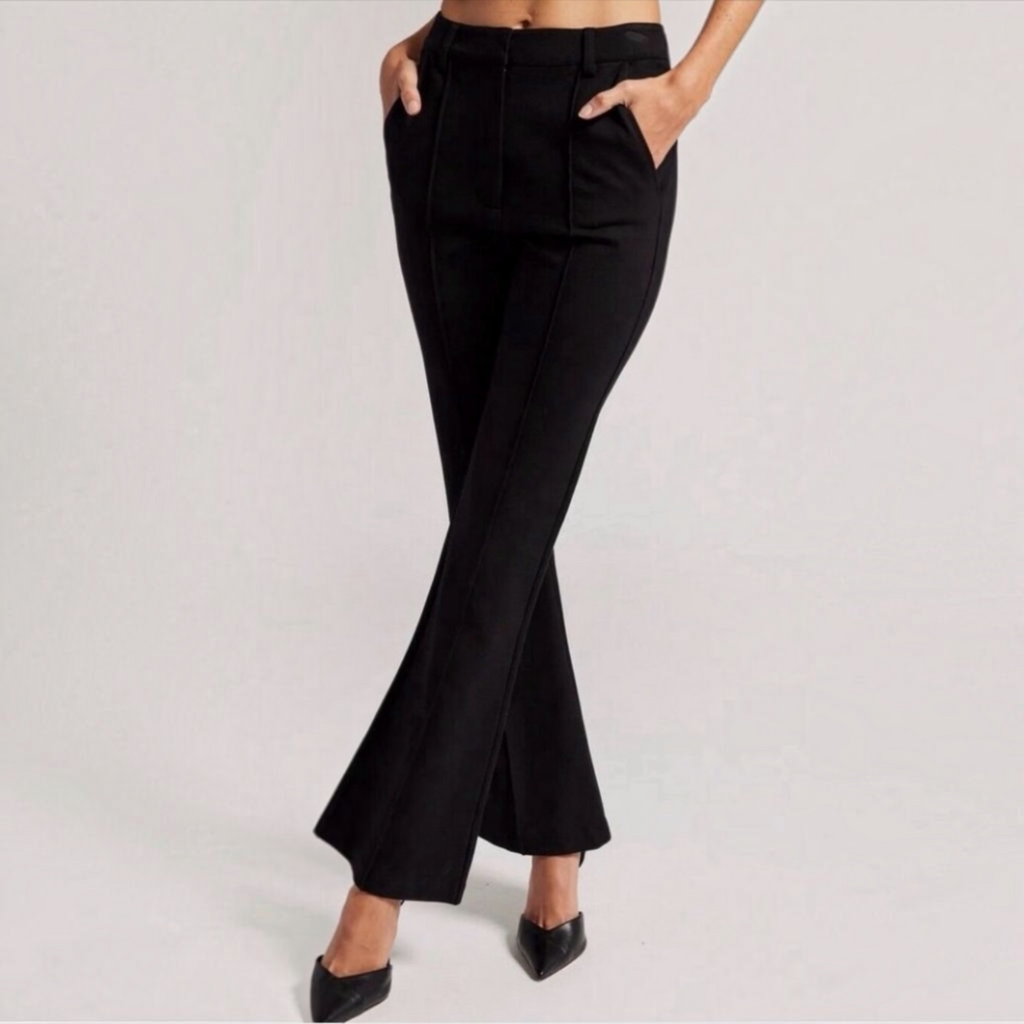 Generation Love Rylee Ponte Flare
Pants in Black Sz 2