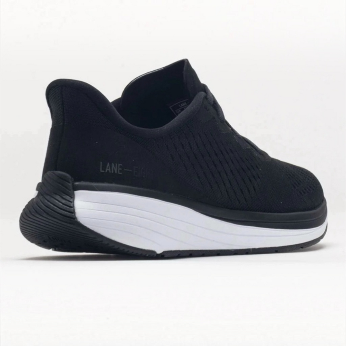 Lane - Eight Women's Breeze
Black
Relay Trainer Sz 8.5