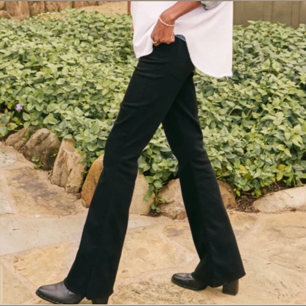 Frank & Eileen Flannigan Flare Jean in Black size 24