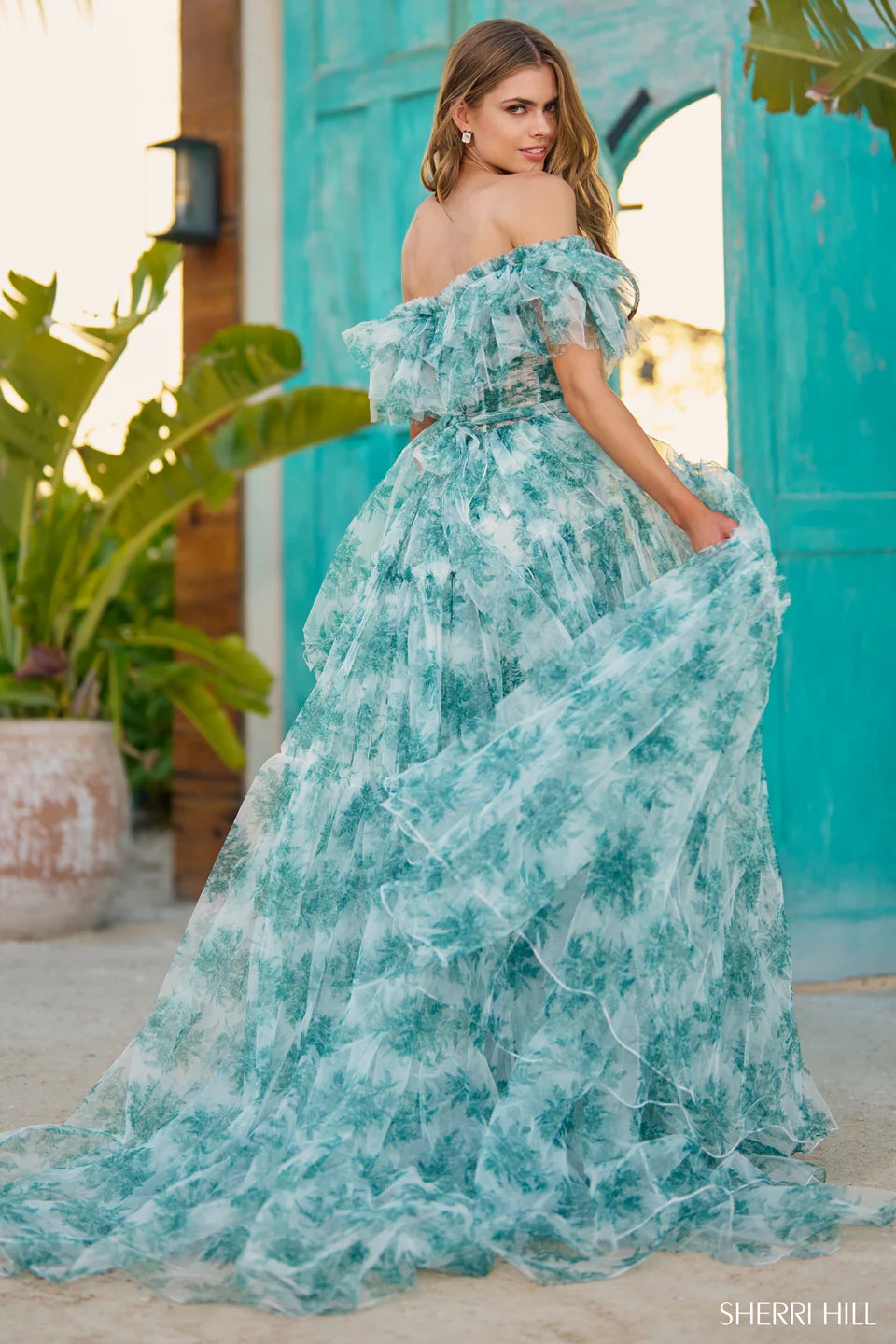 Sherri Hill 56128 Green Print Off Shoulder Floral Corset Gown Size
0 $998