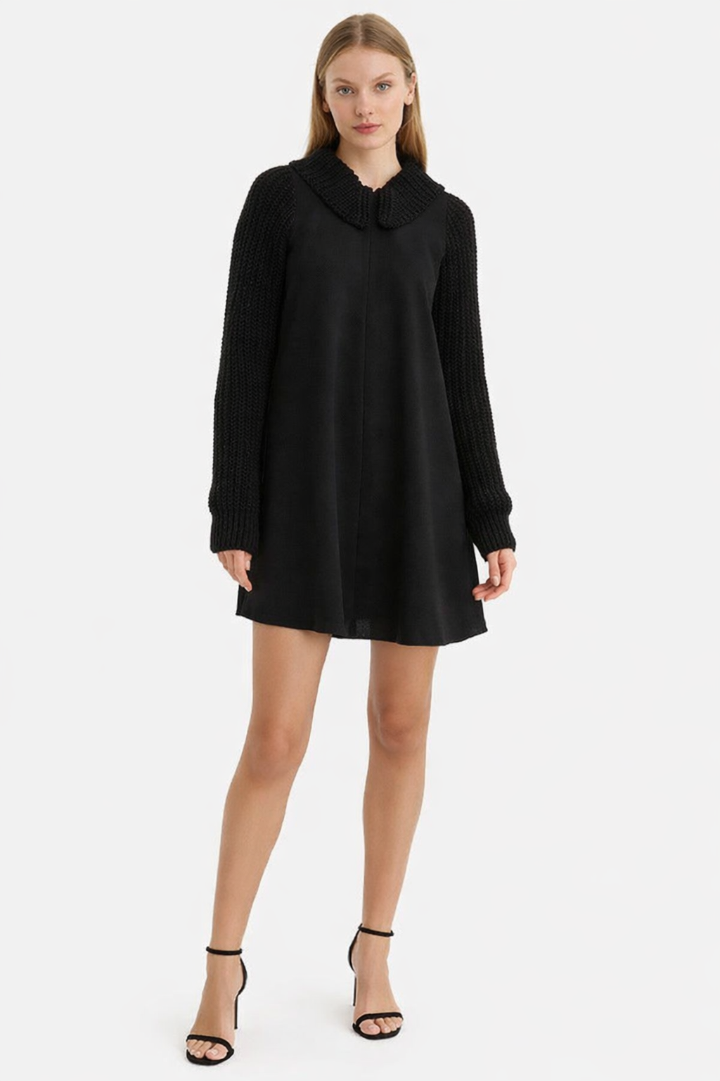 NOCTURNE
Women's Peter Pan Collared Knit Dress Sz 40 $249